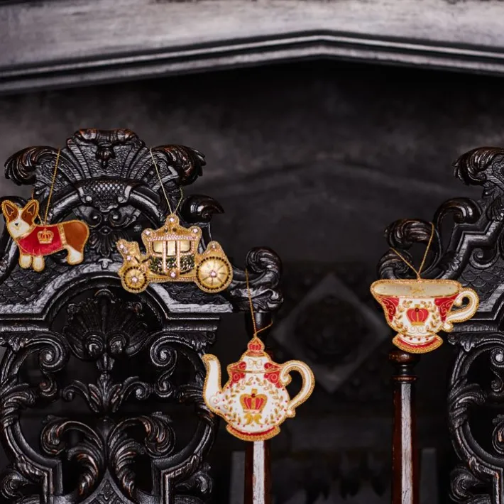 Royal Collection Shop Buckingham Palace Teapot Decoration* Decorations